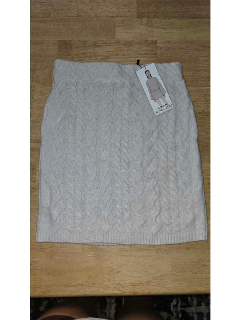 Amisu NWT Cream Cable Knit Sweater Skirt European Size 36 US 6